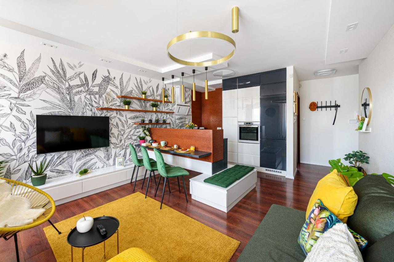 Hid19 Apartman Gyor Belvaros-Free Parking-Terrace Az Rq Vizi Elmenypark Es Gyogyfuerdonel Екстериор снимка